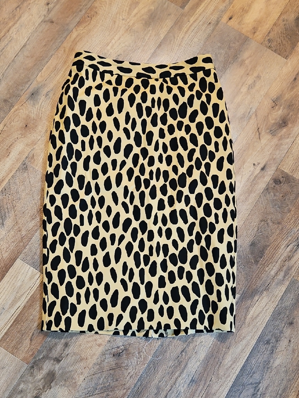 👗Talbots Black and Tan Animal-Print Pencil Skirt